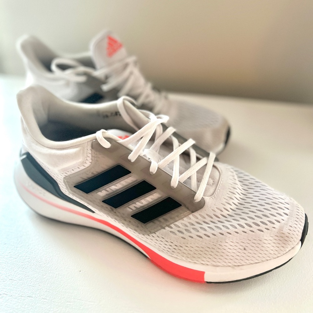 Adidas EQ21 RUN Running Shoes White Solar Red Mens Size 10